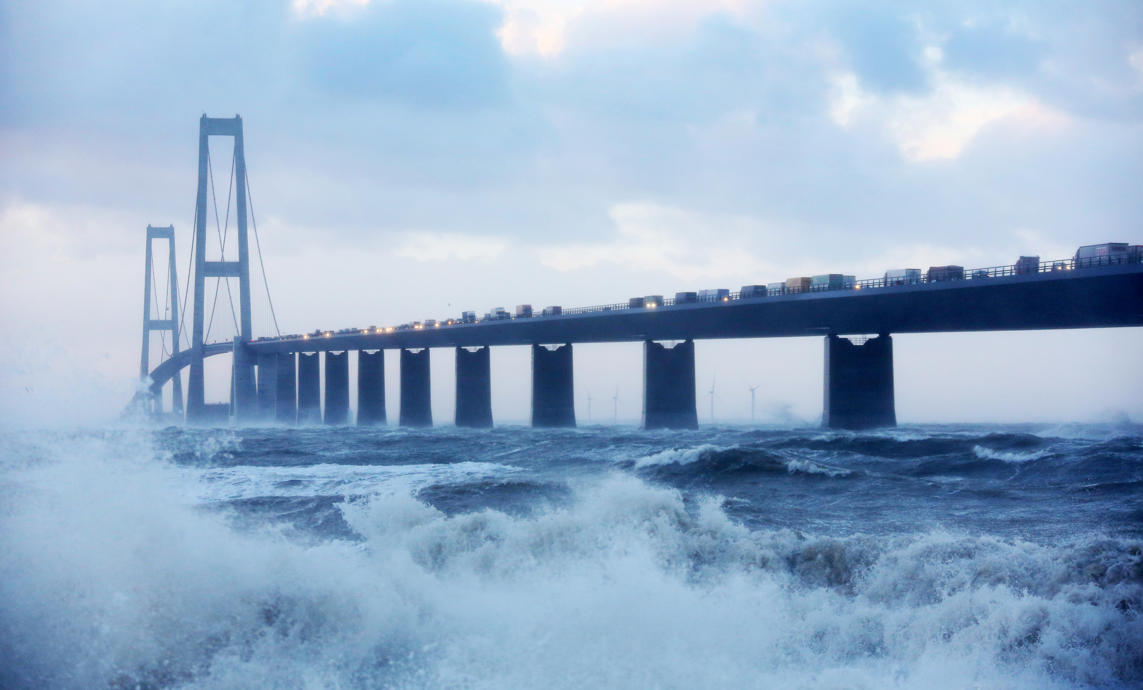 Sæson for blæst: Løse genstande på Storebæltsbroen kan få alvorlige konsekvenser